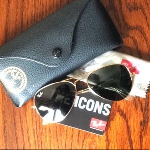 Ray Bans gold/green aviators 55